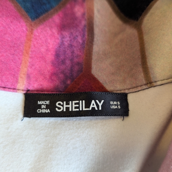 Sheilay Geometric Multicolor Zip-Up Top - Picture 5 of 5